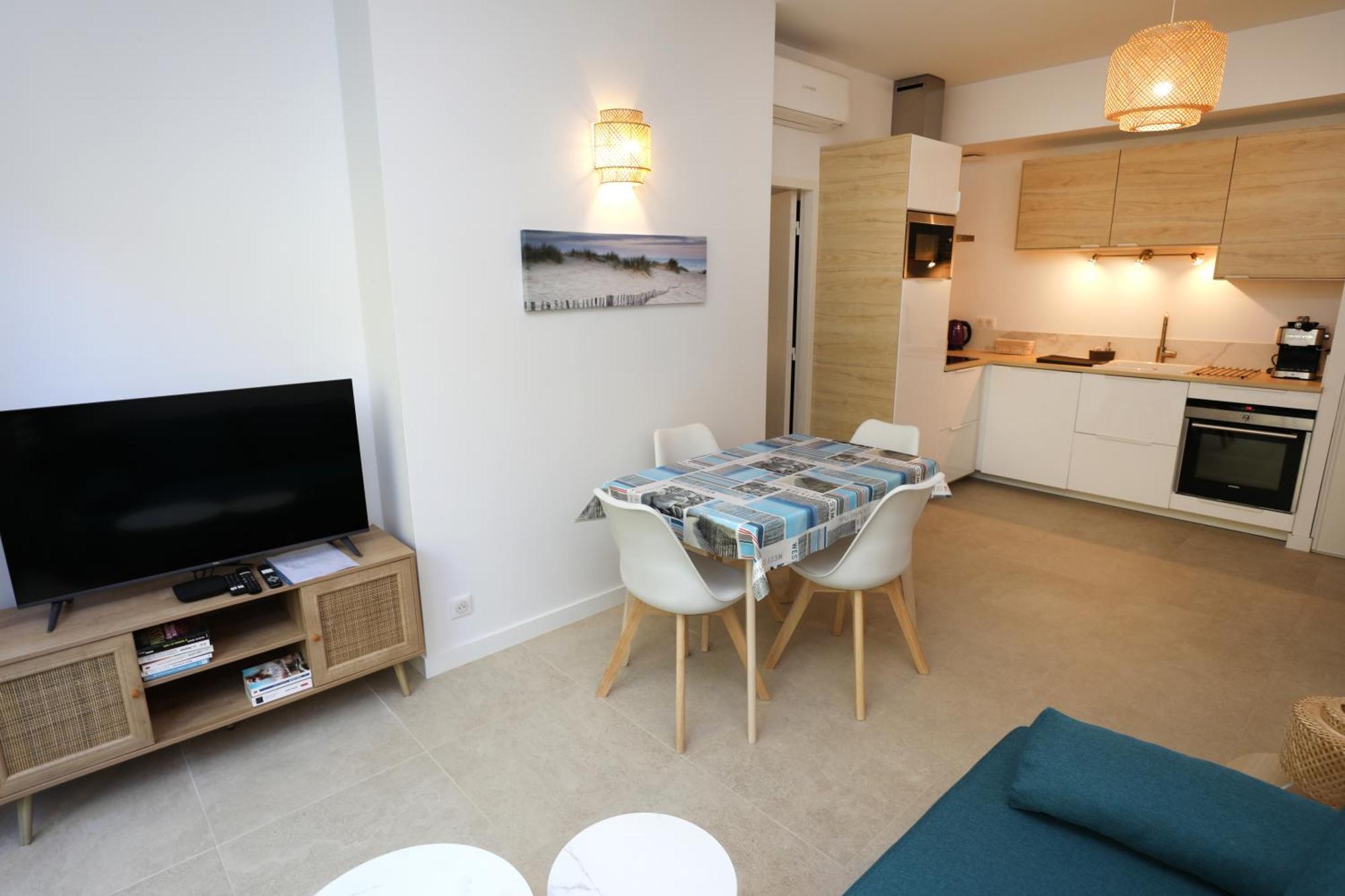 T2 Neuf Sur Jardin Proche Plage Carqueiranne Exteriör bild